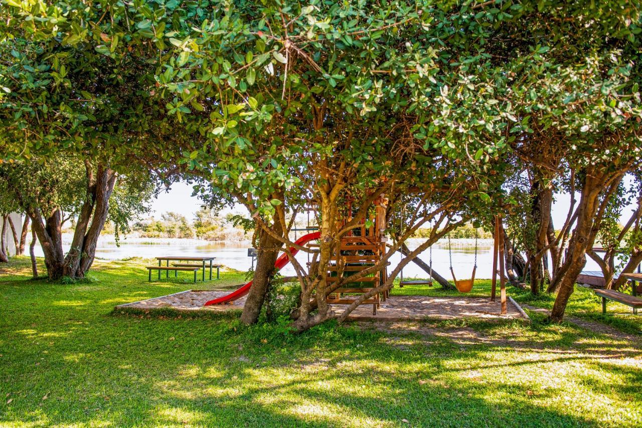 Zambezi Mubala Campsite Katima Mulilo Bagian luar foto